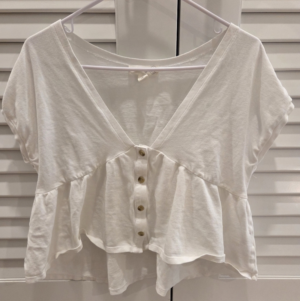 Treasure & Bond Cream Button-Front Ruffle Blouse